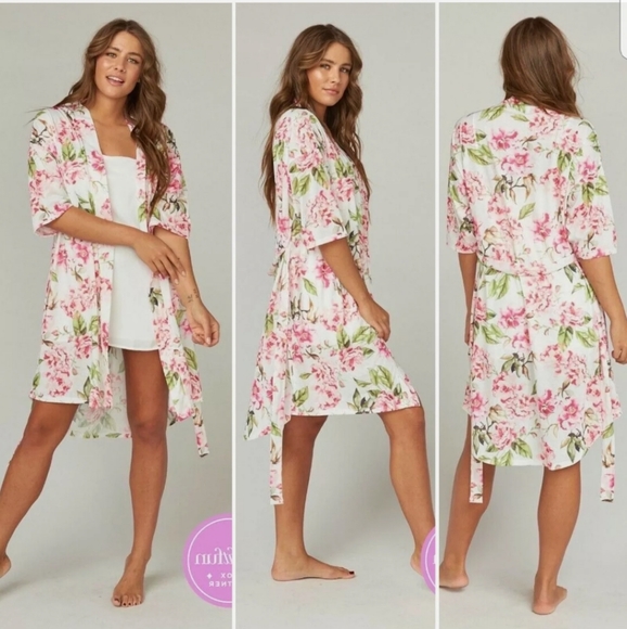 ๐ Show Me Your MUMU Robe Garden of Blooms OS - Picture 3 of 8